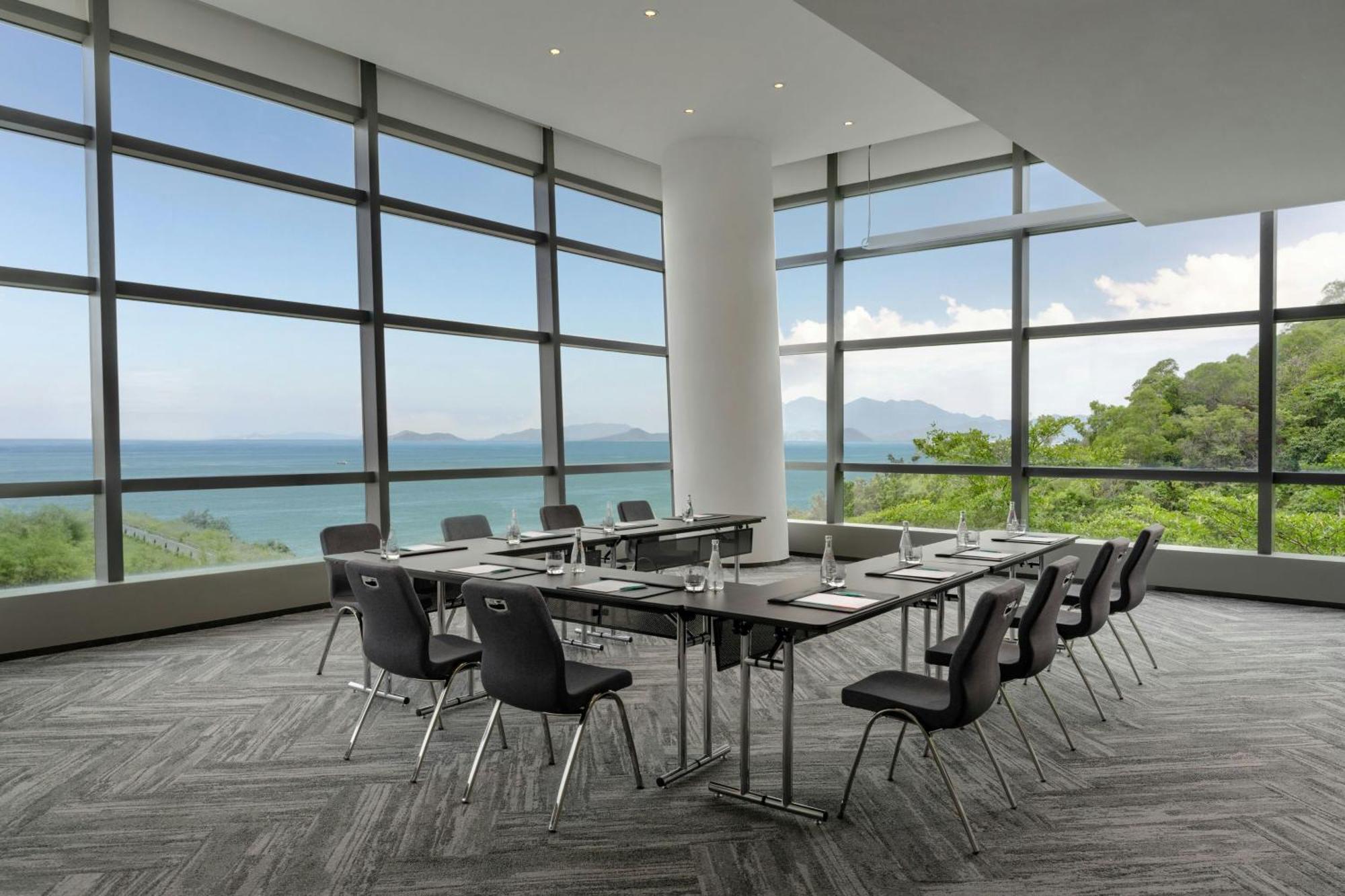 Отель Le Meridien Hong Kong, Cyberport 5*